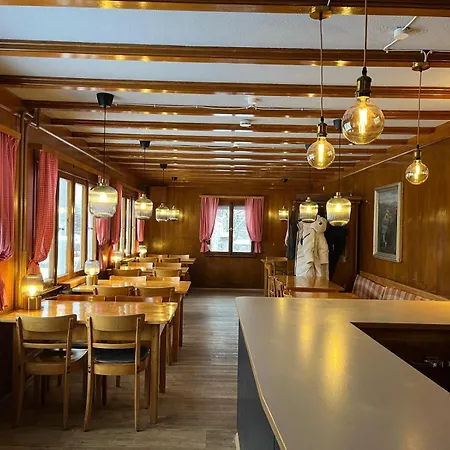 Berggasthaus Auerhahn - In- Out- Gasthof
