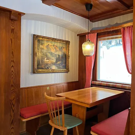 Gasthof Berggasthaus Auerhahn - In- Out- *